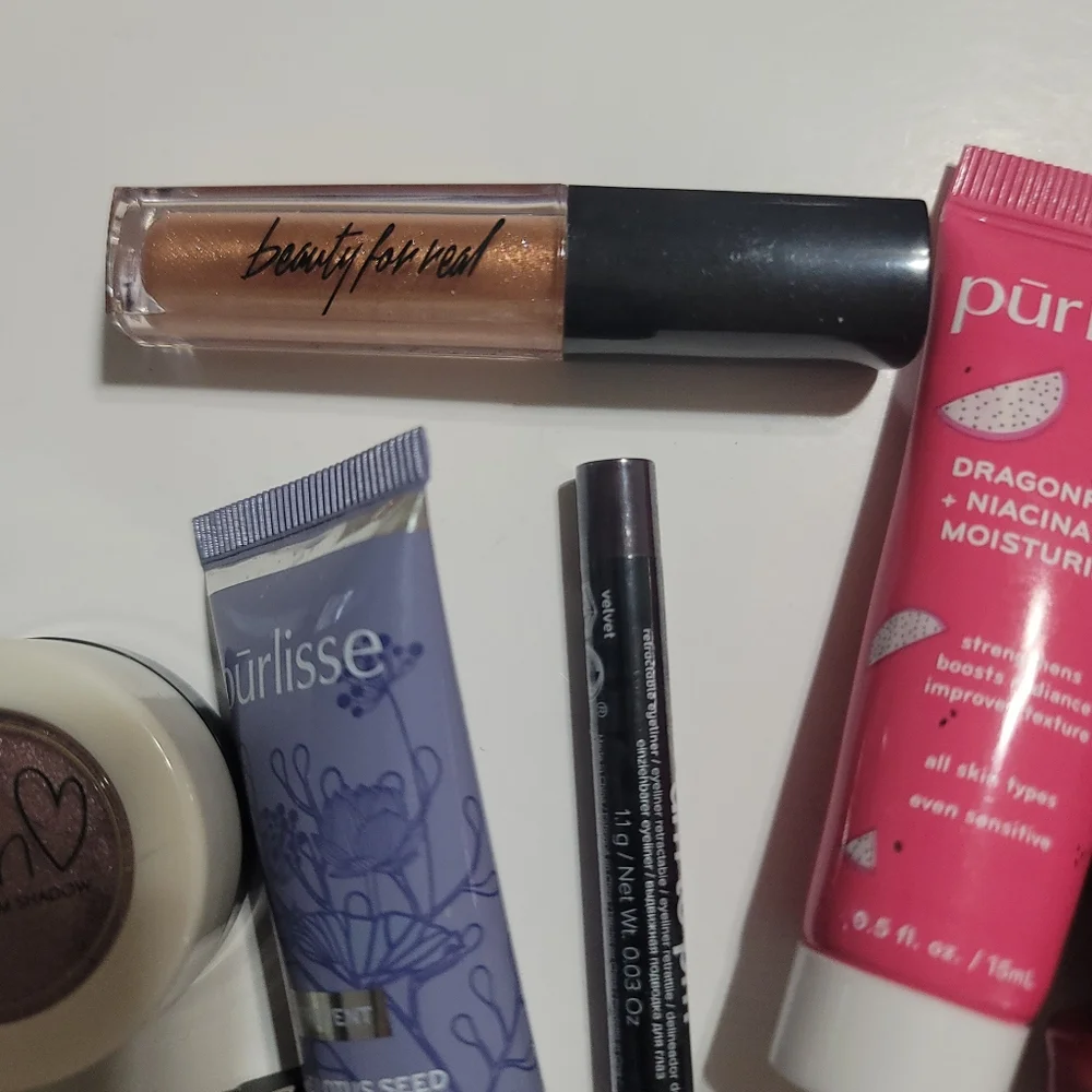 Cosmetics/ Skincare Bundle Manifested Moisturizer Lip‎ Eyeshadow Mask Eyeliner
